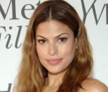 Eva Mendes à la première de La Fille du régiment, au MET de New York, le 21/04/08
