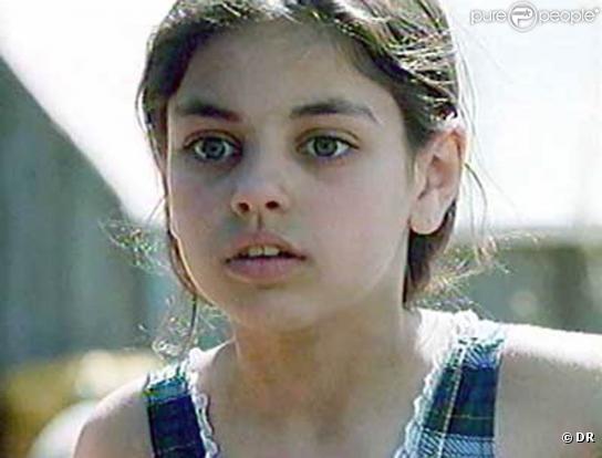 Mila Kunis, à 11 ans, dans la série  Alerte à Malibu , dans laquelle elle a tourné en 1994.