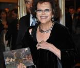 Claudia Cardinale lors du Gala de l'Enfance Majuscule à Paris le 8 février 2011