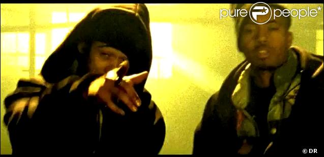 As we enter, de Nas et Damian Marley