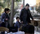 Nicolas Cage sur le tournage de  Ghost Rider 2  avec sa femme et leur fils Kel-EL, à Denizli, janvier 2011