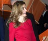 Letizia d'Espagne a fait fureur avec une robe écarlate. Bravo ! 