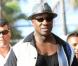 Michael Clarke Duncan, Geoff Stults et Saffron Burrows en plein tournage de The Locator, le spin-off de Bones, à Miami le 25 février 2011