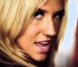 Images extraites du clip  Blow  de Ke$ha, février 2011