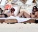Demi Moore et Ashton Kutcher sur la plage à Saint-Barth ont passé de délicieux moments.  