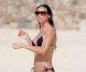 Demi Moore et Ashton Kutcher sur la plage à Saint-Barth ont passé de délicieux moments.  