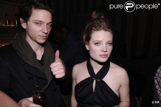 Raphäel et Mélanie Thierry lors de La Party, soirée post-César, à L'Arc à Paris le 25 février 2011