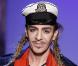 John Galliano comparaîtra devant le tribunal de Paris pour injures antisémites et racistes lors du deuxième trimestre 2011.