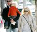 Naomi Watts et Liev Schreiber en pleine balade avec leurs deux anges blonds !