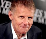 Patrick Poivre d'Arvor à la première du film Les Yeux de ma mère en mars 2011