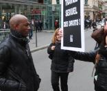 Harry Roselmack se retrouve au coeur de la manifestation de prostituées dans les rues de Lyon le 19 mars 2011 à propos de leurs conditions de travail.