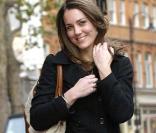 Kate Middleton, qui épousera le prince William le 29 avril 2011, a progressivement affiné, au propre comme au figuré, sa silhouette au cours des années. Le 10 novembre 2006 dans Londres. 