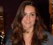 Kate Middleton, qui épousera le prince William le 29 avril 2011, a progressivement affiné, au propre comme au figuré, sa silhouette au cours des années. Le 28 novembre 2007 lors d'une expo photo. 