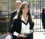Kate Middleton, qui épousera le prince William le 29 avril 2011, a  progressivement affiné, au propre comme au figuré, sa silhouette au  cours des années. le 23 juin 2005, jour de remise des diplômes à St Andrews, en Ecosse. 