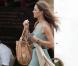 Kate Middleton a affiné sa silhouette au  cours des années. Le 10 juillet 2010 lors d'un match de polo caritatif auquel prenait part William, dans le Gloucestershire. 