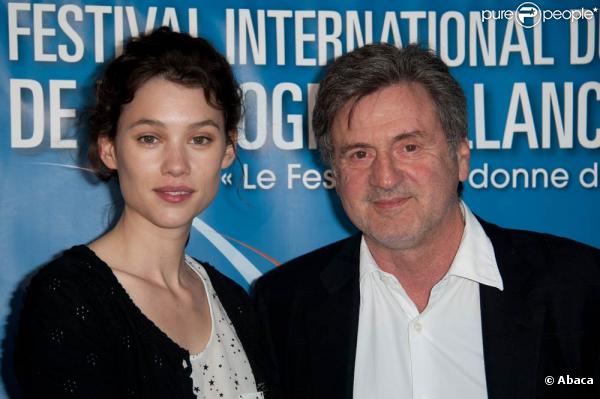 Astrid Bergès-Frisbey au casting de La Fille du Puisatier, premier long métrage de Daniel Auteuil le 20 avril au cinéma