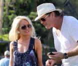 David Hasselhoff, fou amoureux, sèche le travail pour les beaux yeux d'Hayley !