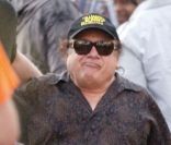 Danny DeVito profite à fond du Festival de Coachella à Indio le 17 avril 2011  