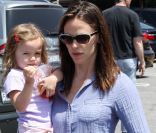 Jennifer Garner en tête-à-tête avec sa petite Seraphina à Los Angeles le 23 avril 2011