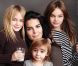 Angie Harmon et ses filles : mais quel est ce drôle de sourire ?
