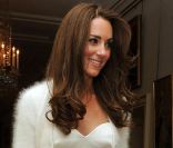 Catherine, Duchesse de Cambridge en tenue de soirée  pour terminer une journée féérique