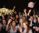 Réaction de joie à la mort de Ben Laden devant la Maison Blanche, à Washington, le 1er mai 2011.