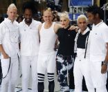 Le groupe No Doubt à New York le 1er mai 2009 - de gauche à droite Tom Dumont, Stephen Bradley, Adrian Young, Gwen Stefani, Tony Kanal, et Gabrial McNair