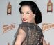 Dita Von Teese : En une journée, d'abord sexy à New York, puis glamour à L.A. !