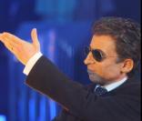 Parodie de carla Bruni Sarkozy et son mari chez patrick sébastien
