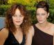 Anna Mouglalis et Vanessa Paradis au défilé Croisière Chanel au Cap d'Antibes