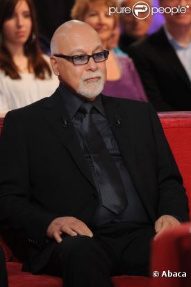 René Angelil assiste à l'émission  Vivement dimanche , en mars 2010.