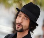 Adrien Brody lors du photocall de Minuit à Paris le 11 mai 2011 au festival de Cannes