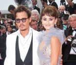 Johnny Depp et Penélope Cruz lors de la projection de Pirates des Caraïbes, La Fontaine de Jouvence, le samedi 14 mai 2011.