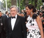 Robert de Niro, président du jury, et son épouse Grace lors de la montée des marches du 64e festival de Cannes, à l\'occasion de la projection du film Pirates des Caraïbes, la Fontaine de Jouvence.
