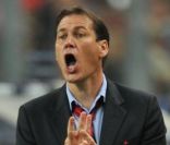 L'entraîneur de Lille (LOSC), Rudi Garcia, motive ses troupes, lors du match de Coupe de France opposant le Paris Saint-Germain à Lille, au Stade de France, samedi 14 mai 2011.