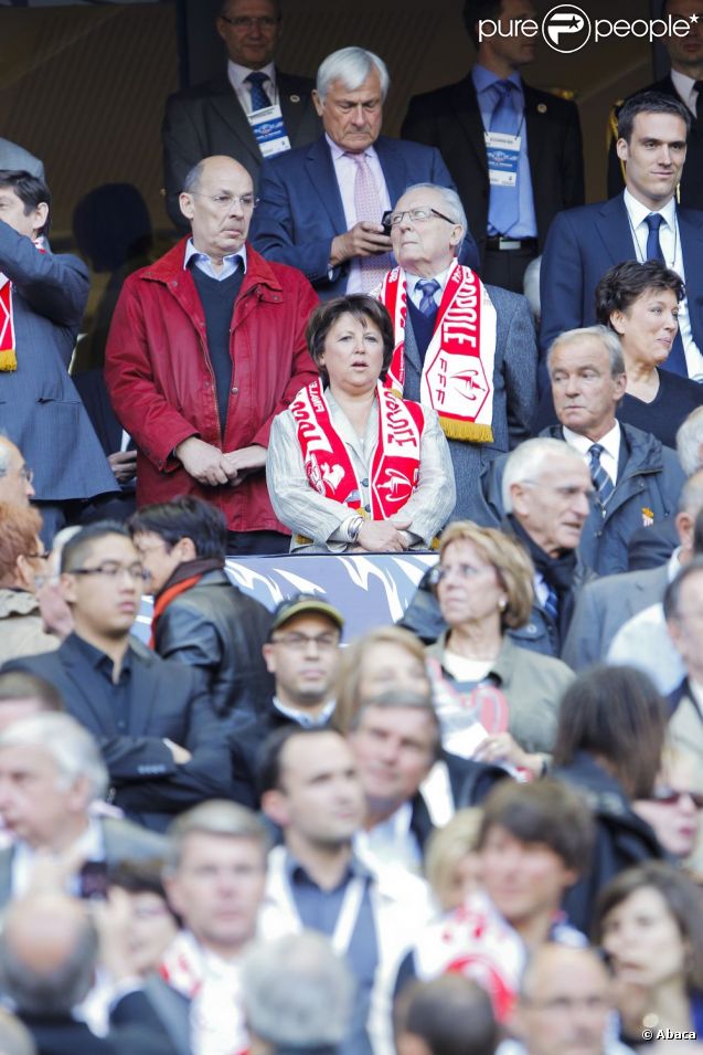 Martine Aubry assiste au match de Coupe de France opposant le Paris  Saint-Germain à Lille, au Stade de France, samedi 14 mai 2011.