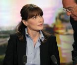 Carla Bruni-Sarkozy au journal télévisé de 13 heures de TF1. 16 mai 2011