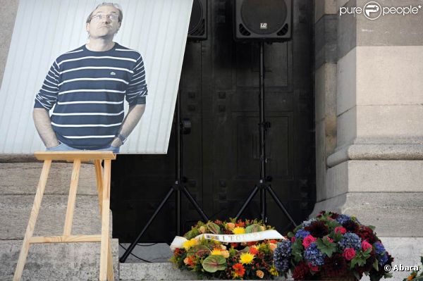 Le 3 septembre 2010, le poignant adieu à Laurent Fignon, décédé le 31 août, avait lieu au cimetière parisien du Père-Lachaise. Le 17 mai 2011, ses cendres ont été transférées au colombarium du lieu...