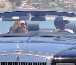 Mariah Carey et son mari Nick Cannon dans leur Rolls Royce en Californie le 29 mai 2010