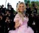 Adriana Karembeu : Pour ou contre ses robes de princesse ?