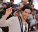 lors du photocall du film Les Hommes libres le 19 mai 2011 à Cannes