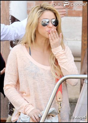 Shakira arrive à Venise pour chanter lors d'un mariage indien, le 13 mai 2011