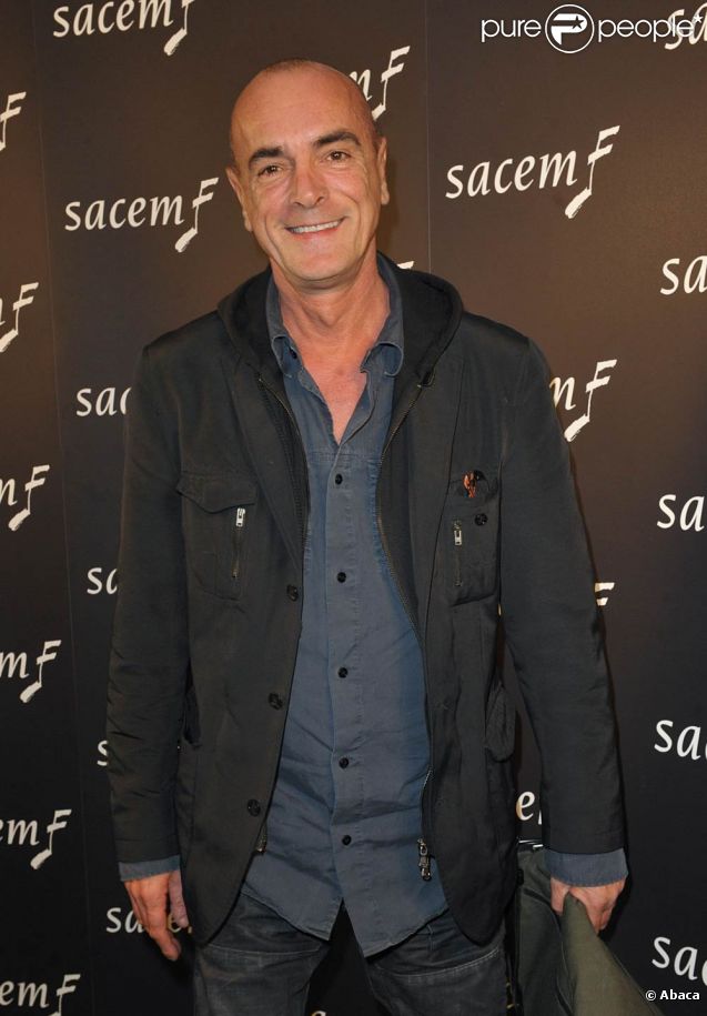 Lionel Florence fait partie de l'équipe de production de la comédie musicale Robin des Bois, annoncée à Paris en septembre 2013.