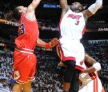 Joakim Noah et les Bulls se sont inclinés à domicile, le 22 mai 2011, face au Miami Heat dans le match 3 de leur finale de Conférence Ouest. Un match au cours duquel Noah s\'en est pris à un supporteur, avec une insulte qui pourrait lui coûter cher.