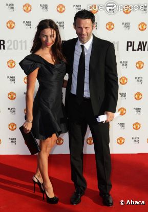 Le champion Ryan Giggs et sa ravissante épouse Stacey Cooke, à Manchester, en mai 2011.