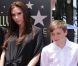 Victoria Beckham, enceinte, avec son fils aîné Brooklyn pour un hommage étoilé !