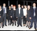  L'ex-garde des Sceaux Rachida Dati et sa famille lors d'un prestigieux dîner de bienfaisance à l'Hôtel National des Invalides. Son ami Régine, ainsi que sa famille (excepté son frère, controversé Jamal) sont à ses côtés. Le 14 octobre 2009. 