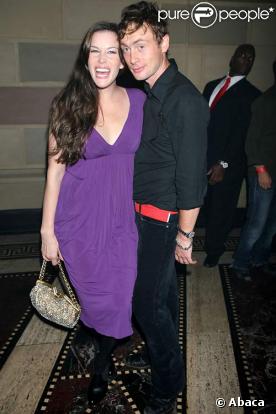 Liv Tyler et Royston Langdon
