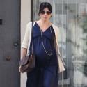 Selma Blair : Toujours très enceinte, elle poursuit son défilé de mode !
