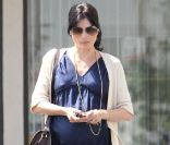 Selma Blair dans les rues de Los Angeles, attend son accouchement avec impatience ! Le 1er juin 2011